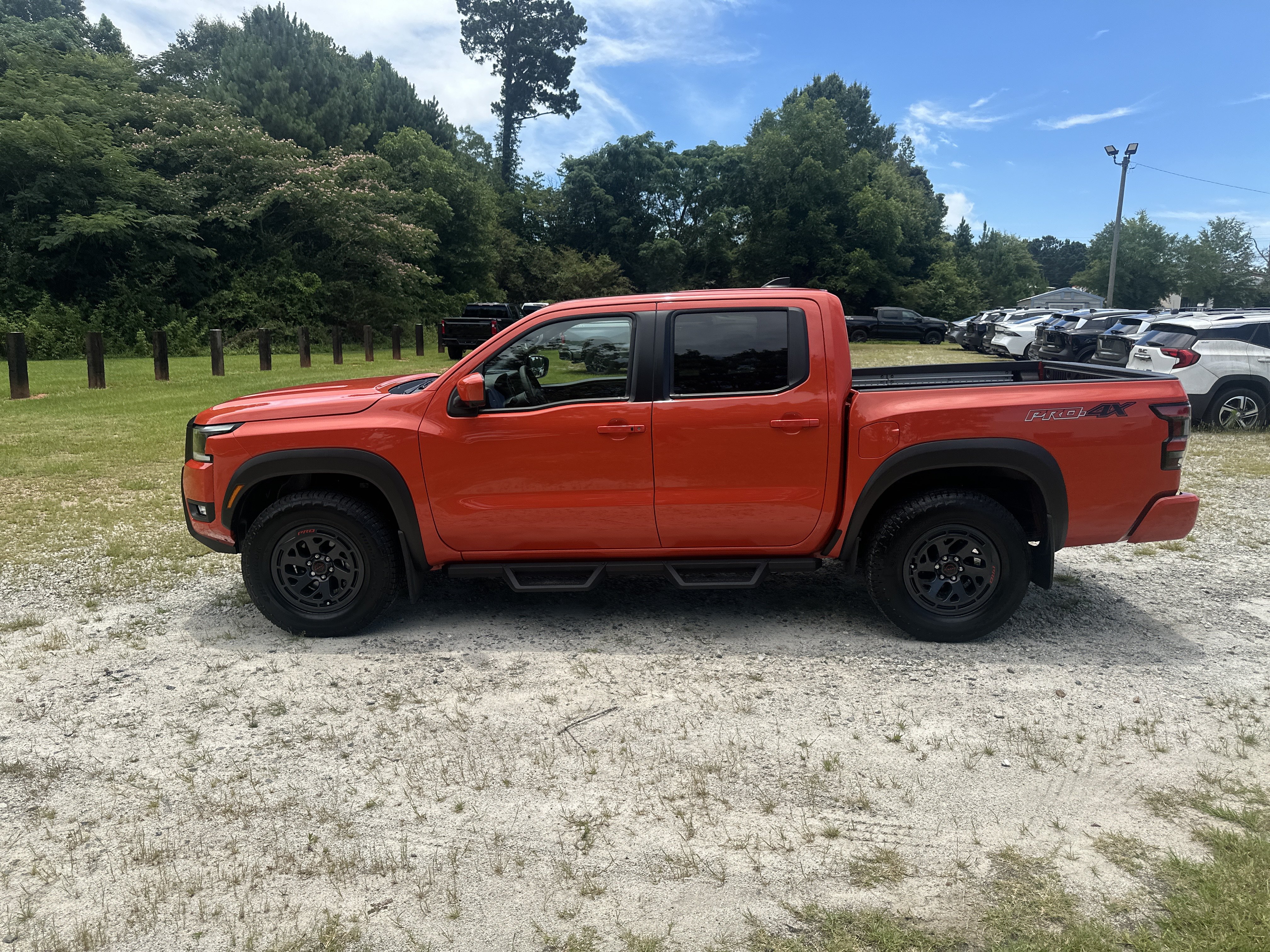 Used 2026 Nissan Frontier PRO-4X w/ Pro Premium Package AWD/4WD image 8