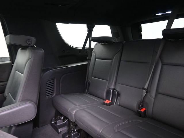 Used 2025 Chevrolet Suburban LT w/ Comfort Package AWD/4WD image 20