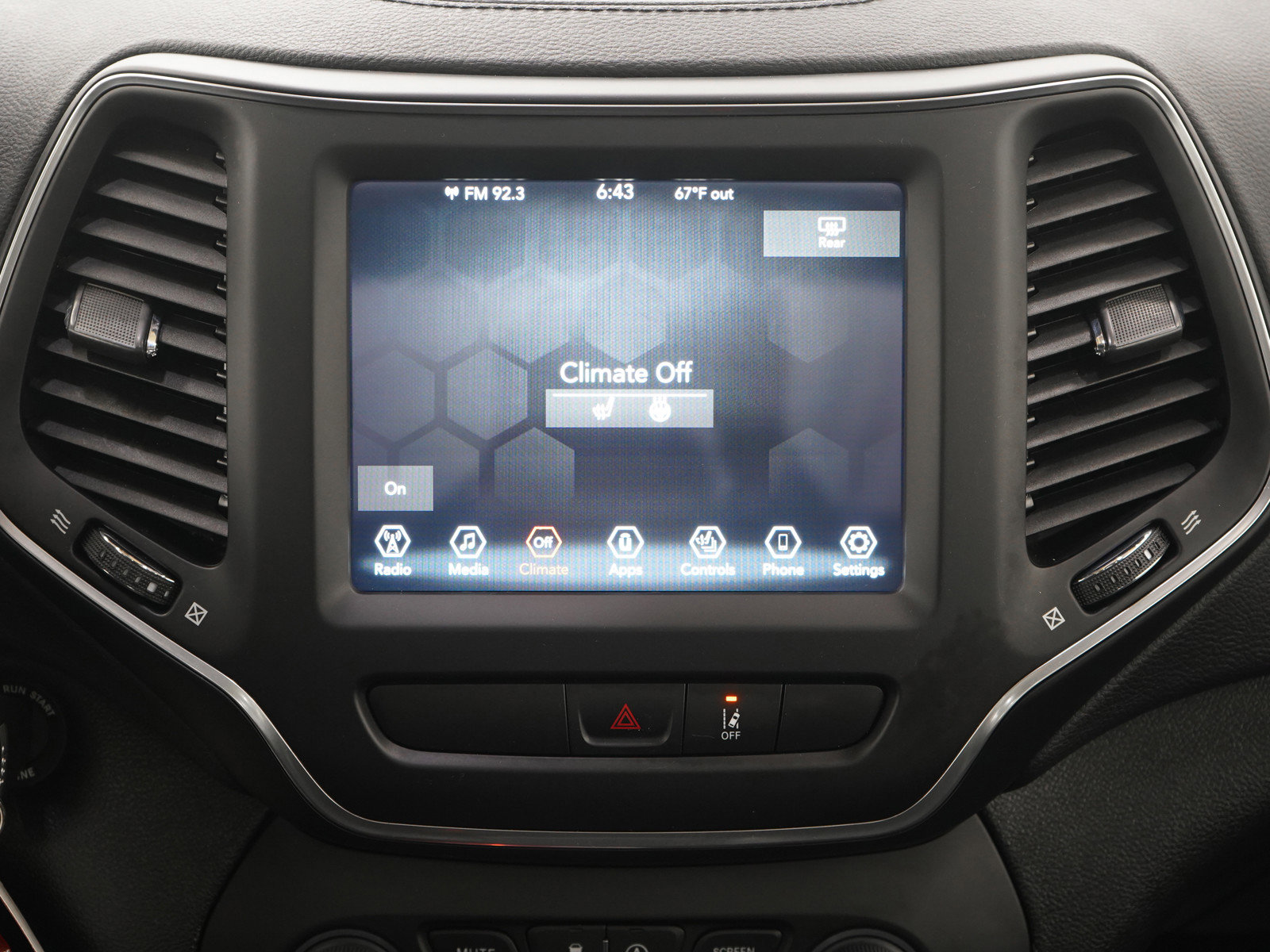 Used 2022 Jeep Cherokee Latitude w/ Sun & Sound Group image 15