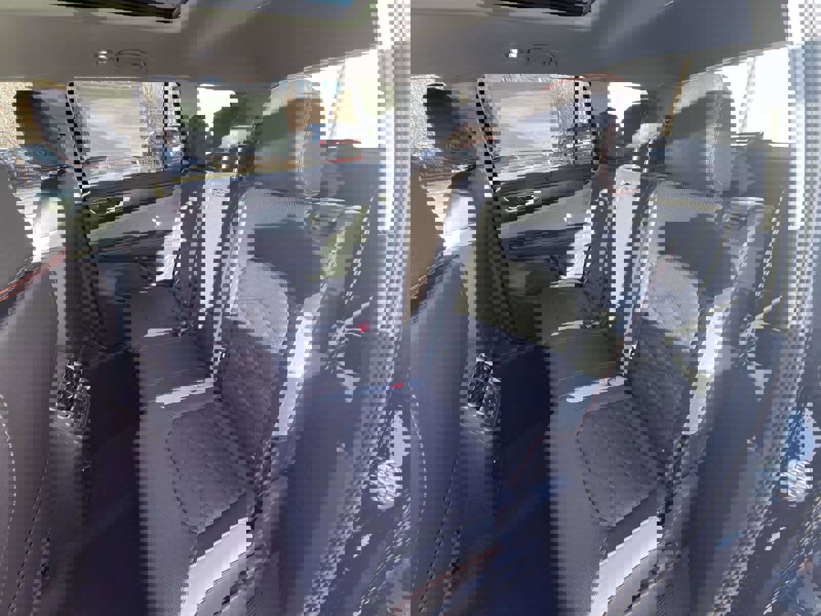 New 2026 Volkswagen Atlas Peak Edition image 18