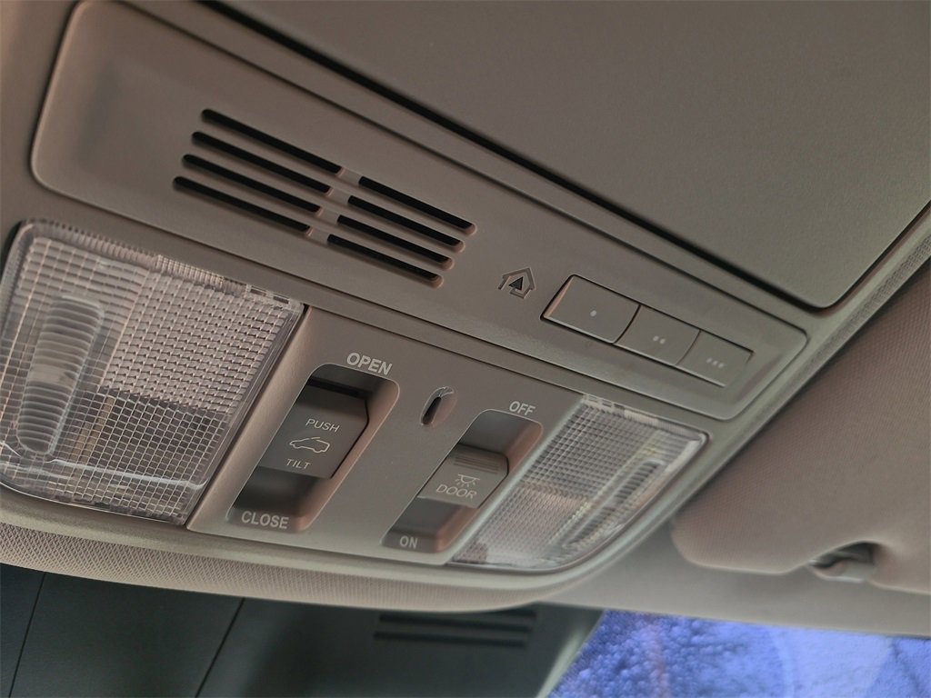 Used 2022 Honda CR-V EX-L image 22