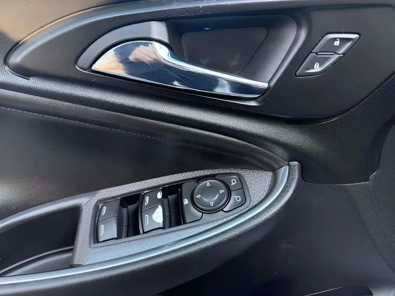 Used 2016 Chevrolet Malibu LT w/ Leather Package image 20