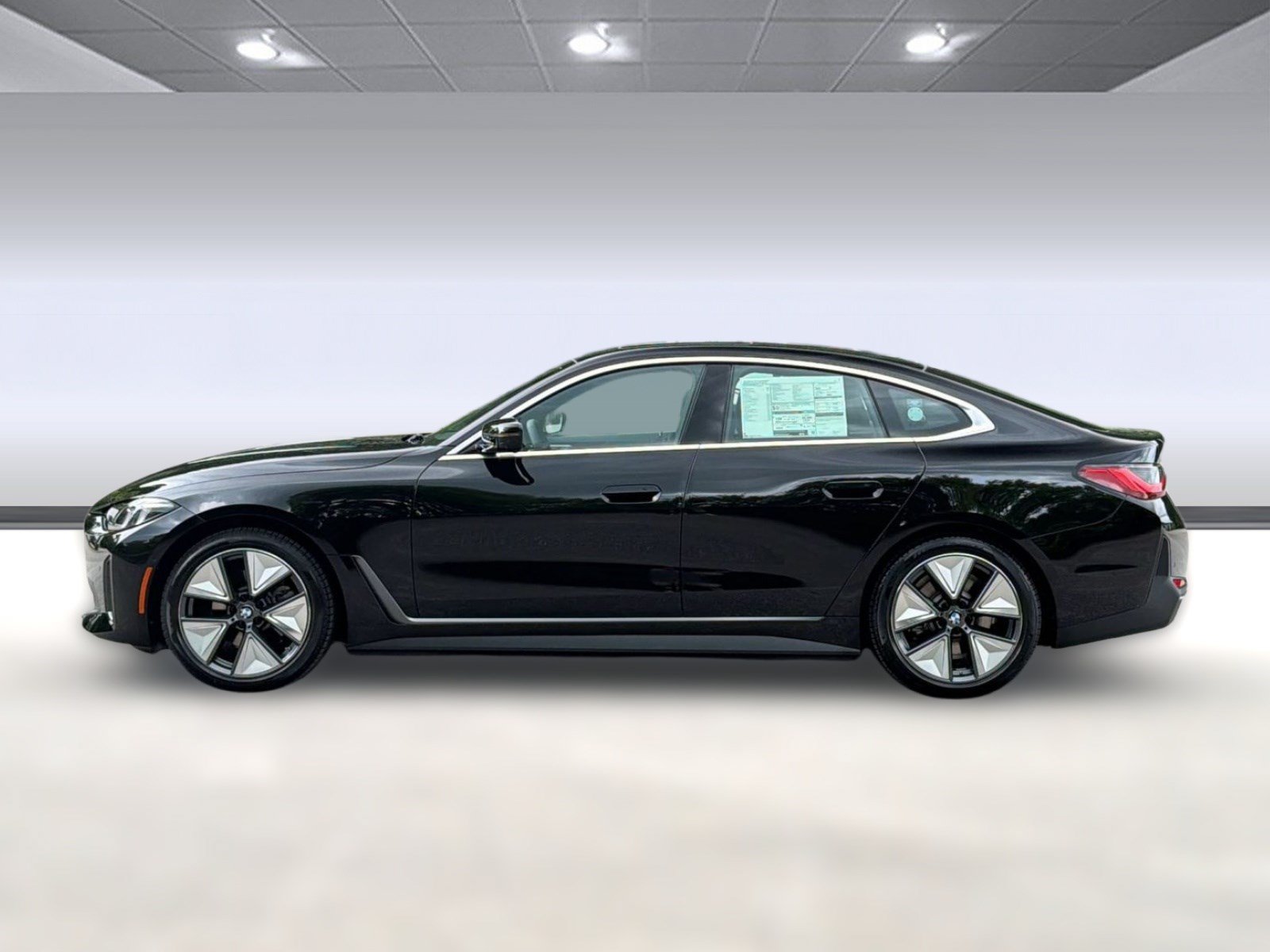 New 2026 BMW i4 eDrive40 w/ Parking Assistance Package RWD image 2