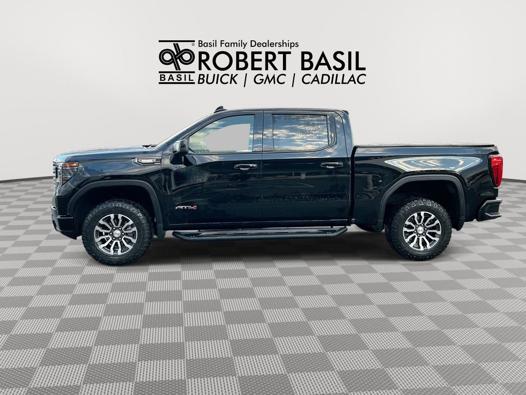 Used 2023 GMC Sierra 1500 AT4 w/ AT4 Premium Package AWD/4WD image 5