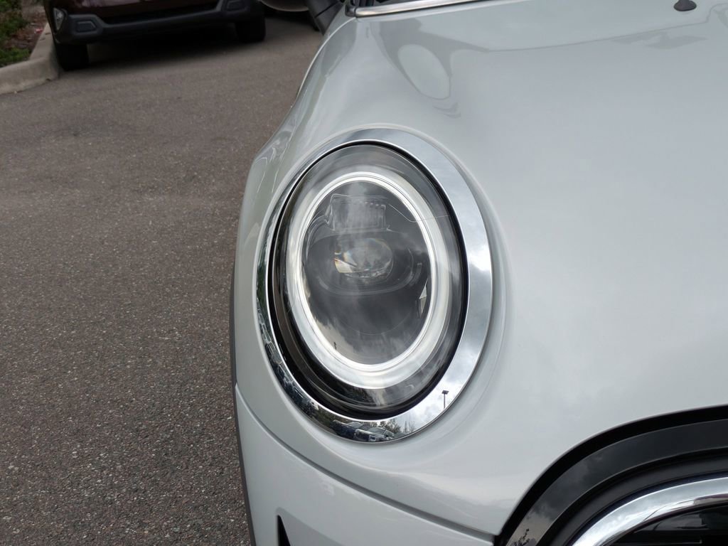 Used 2022 MINI Cooper SE image 9
