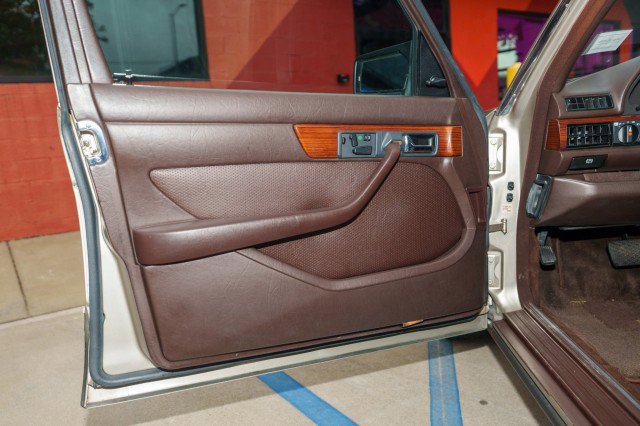 Used 1986 Mercedes-Benz 420 SEL image 31
