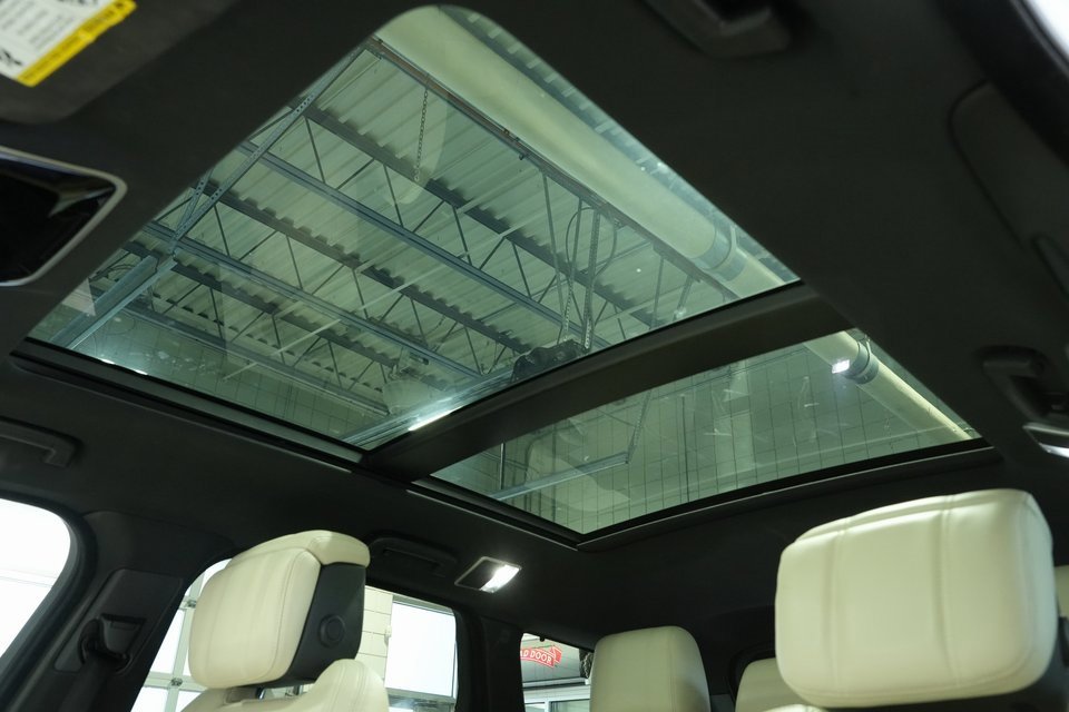 Used 2019 Land Rover Range Rover Sport HSE Dynamic image 38