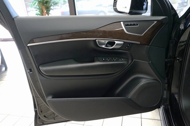 Used 2019 Volvo XC90 T5 Momentum w/ Protection Package image 25