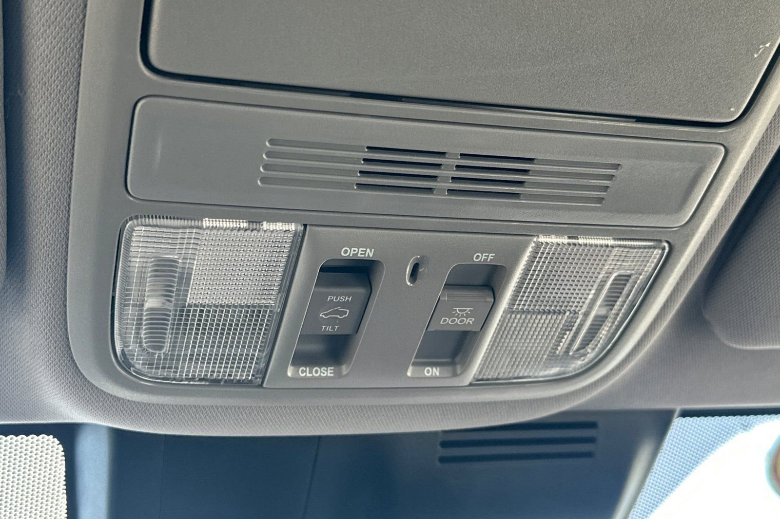 Used 2022 Honda CR-V EX image 29