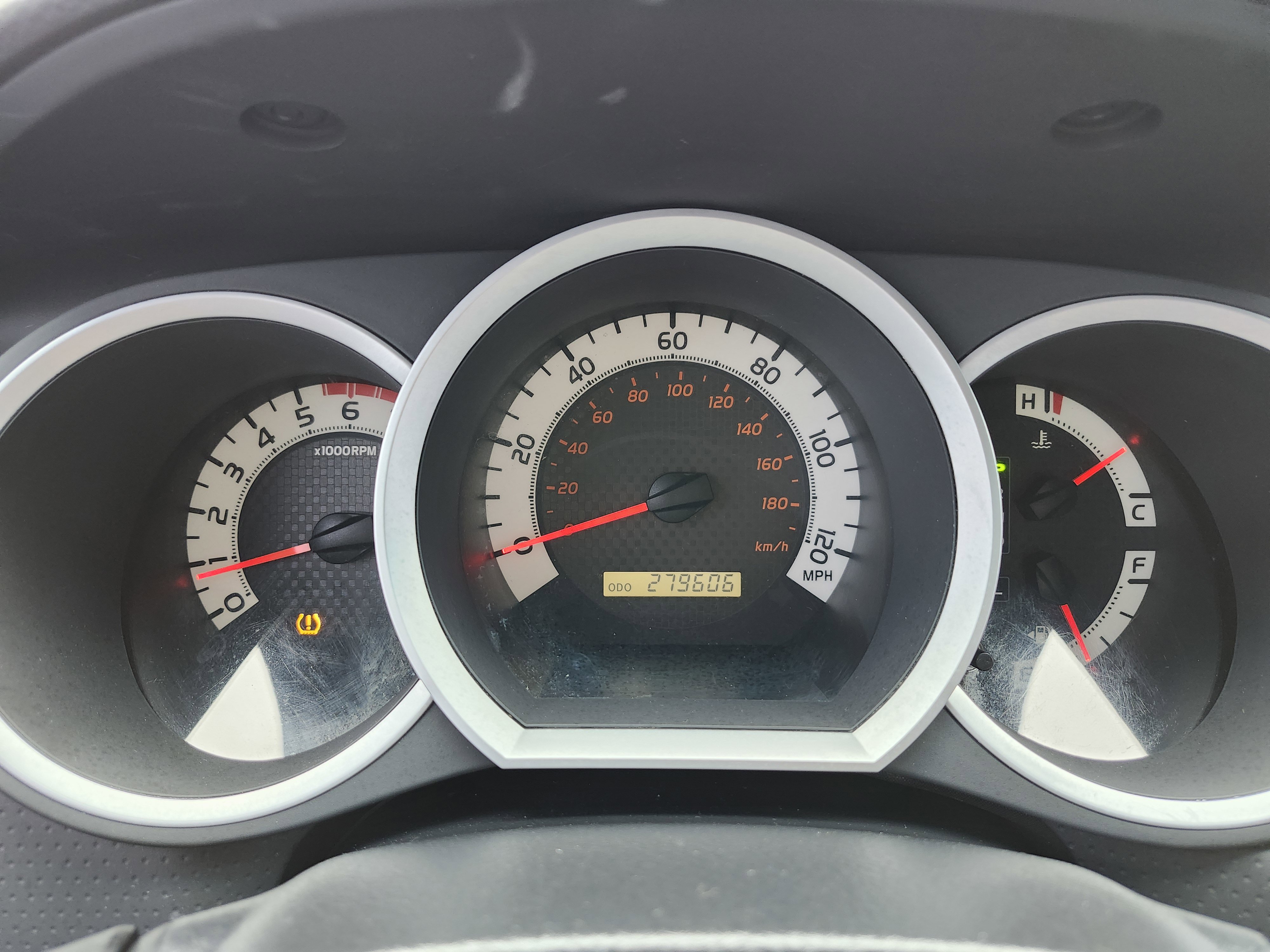 Used 2014 Toyota Tacoma 4x4 Double Cab w/ TRD Off-Road Package image 26