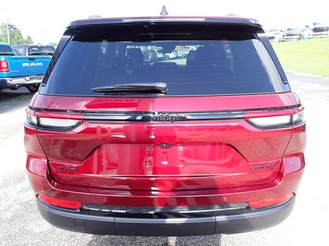 New 2025 Jeep Grand Cherokee Limited w/ Black Appearance Package image 4