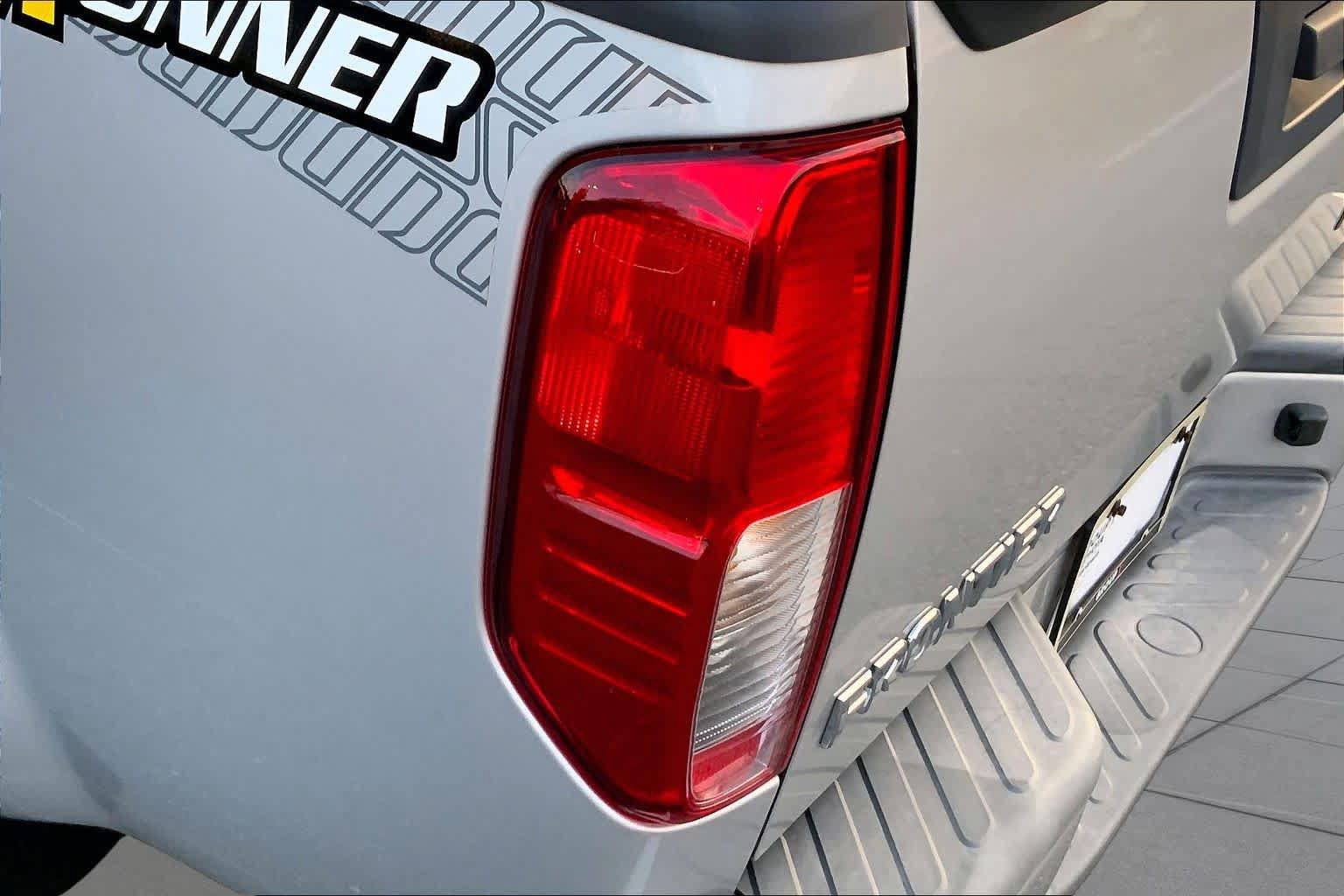 Used 2017 Nissan Frontier Desert Runner RWD image 25