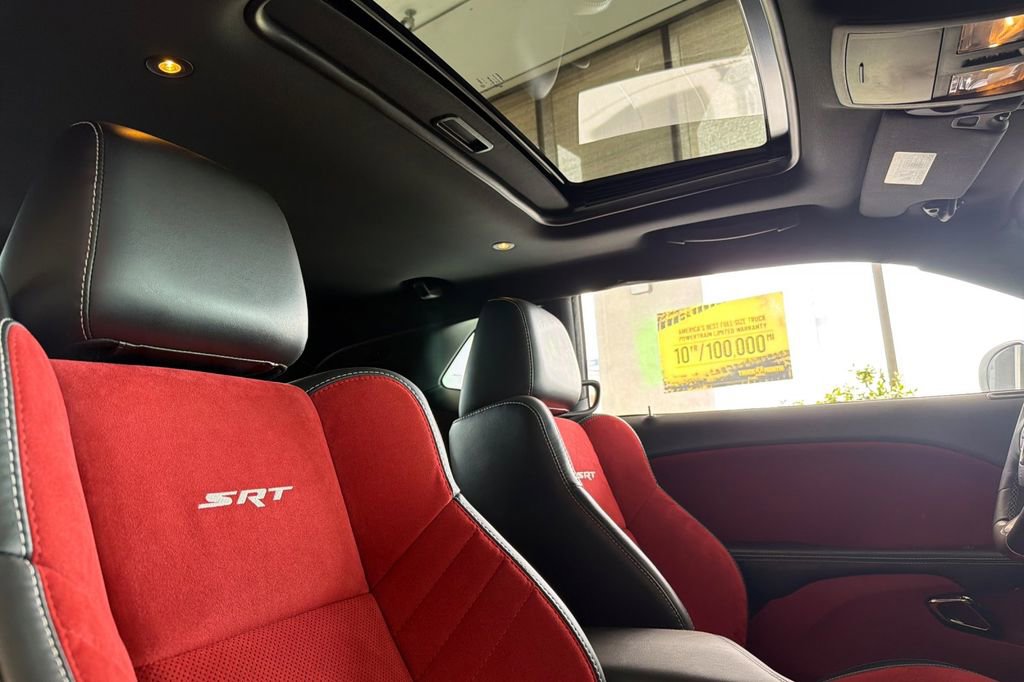 Used 2016 Dodge Challenger SRT Hellcat image 13