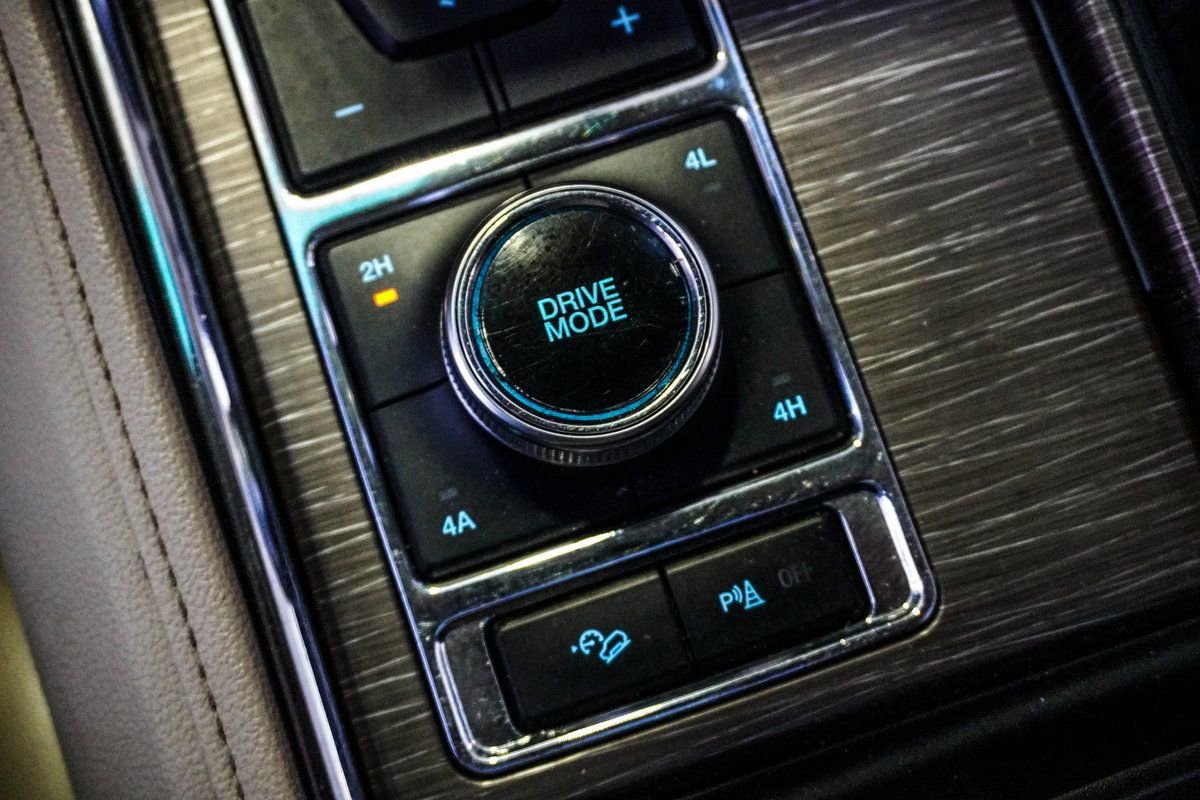 Used 2022 Ford Expedition Max Limited image 28