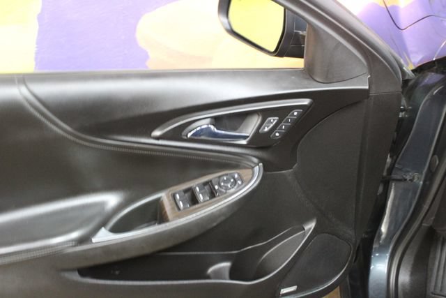 Used 2021 Chevrolet Malibu Premier w/ LPO, Floor Liner Package FWD image 11