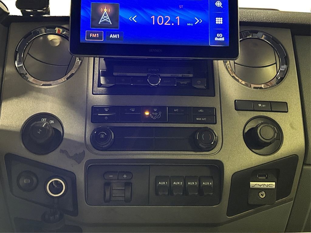 Used 2016 Ford F350 XLT w/ XLT Premium Package image 32