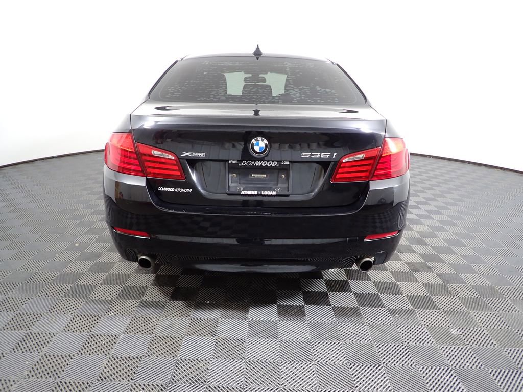 Used 2013 BMW 535i xDrive Sedan image 12