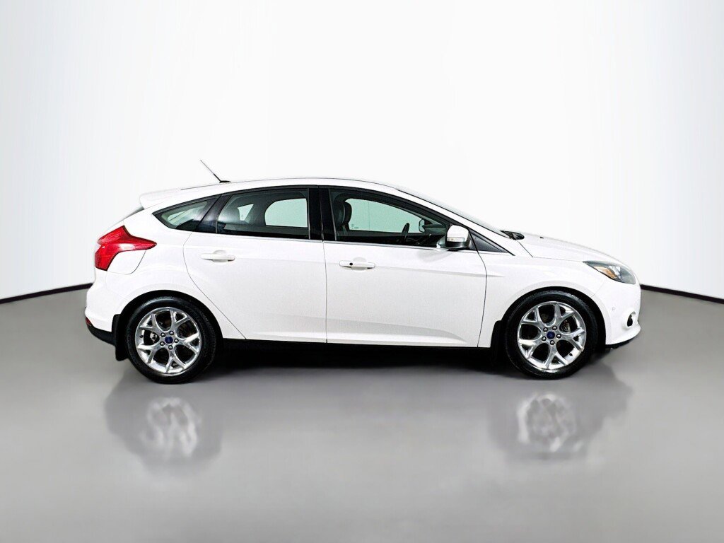 Used 2012 Ford Focus Titanium image 6