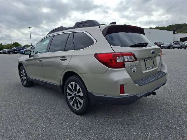 Used 2016 Subaru Outback 3.6R Limited AWD/4WD image 4