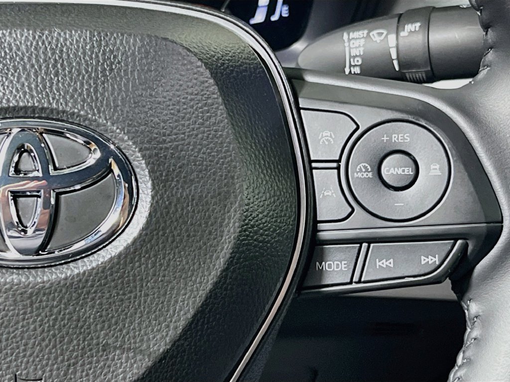 Used 2026 Toyota Corolla SE FWD image 17