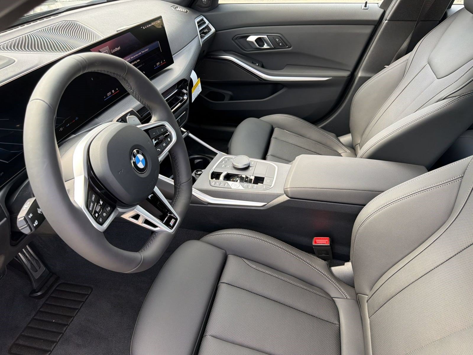 New 2026 BMW 330i xDrive Sedan w/ M Sport Package AWD/4WD image 17