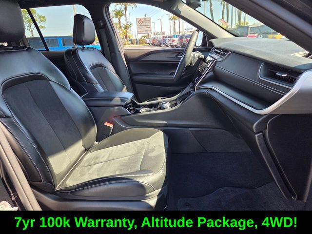 Certified 2023 Jeep Grand Cherokee Altitude image 16