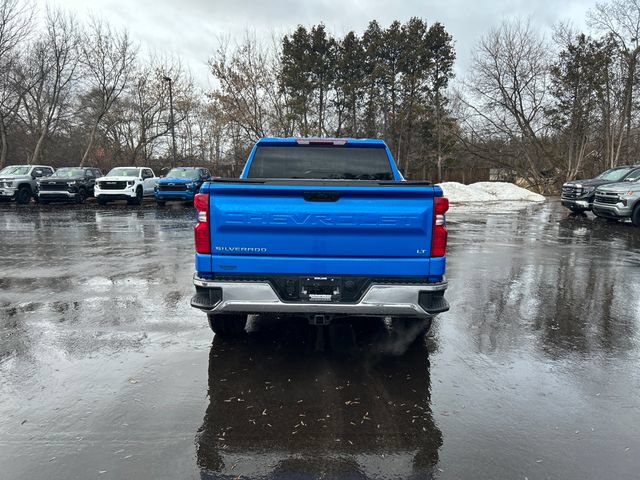 Used 2025 Chevrolet Silverado 1500 LT AWD/4WD image 5