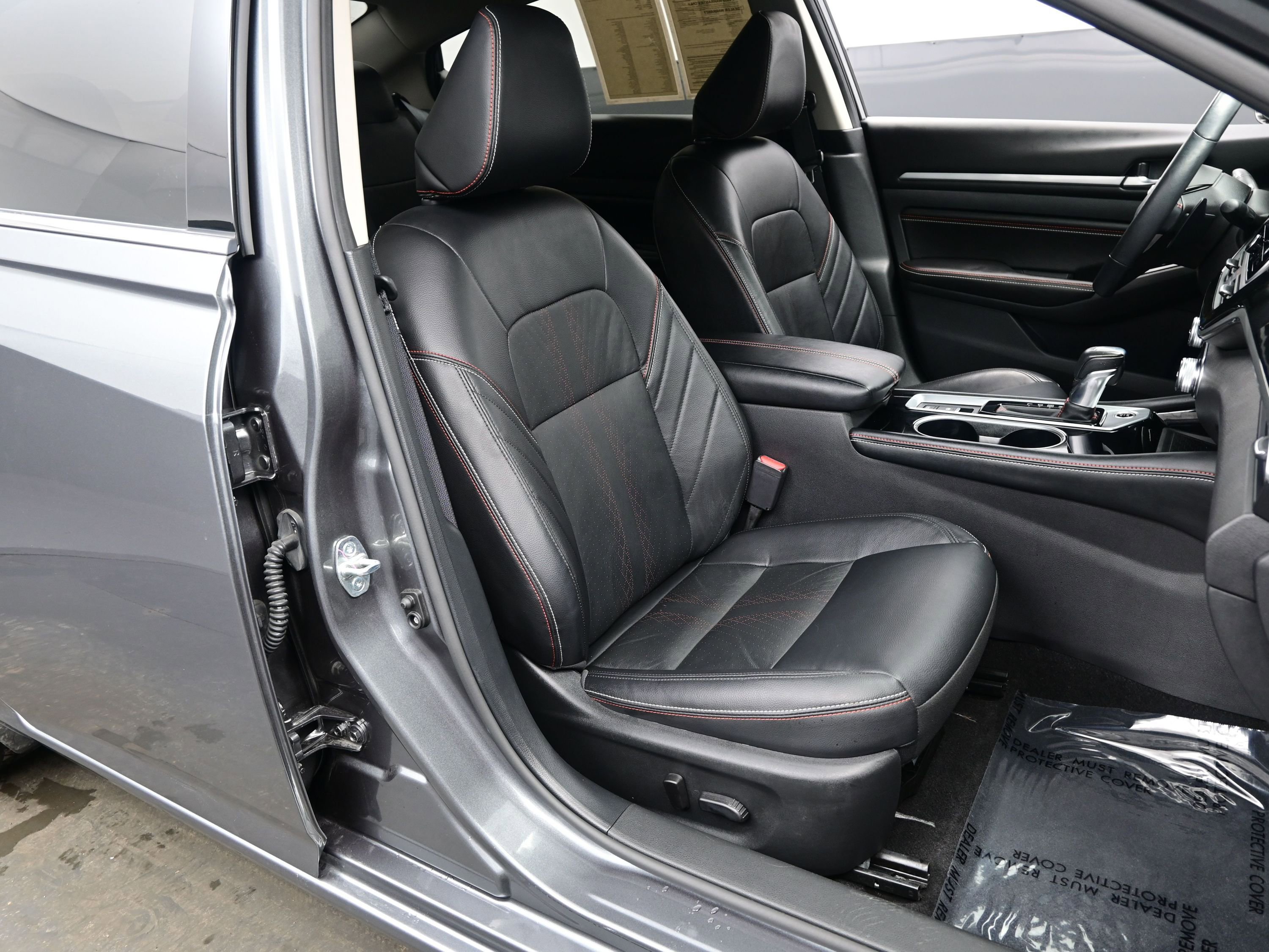 Used 2023 Nissan Altima 2.0 SR image 13