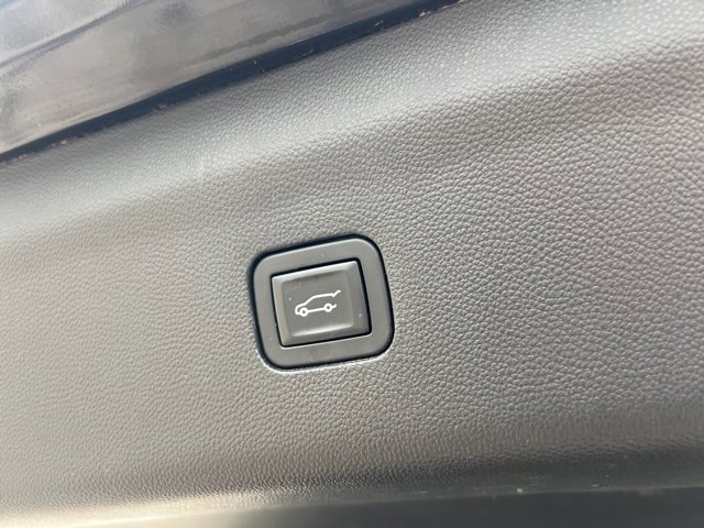 Used 2018 Buick Enclave Premium w/ Experience Buick Package image 26