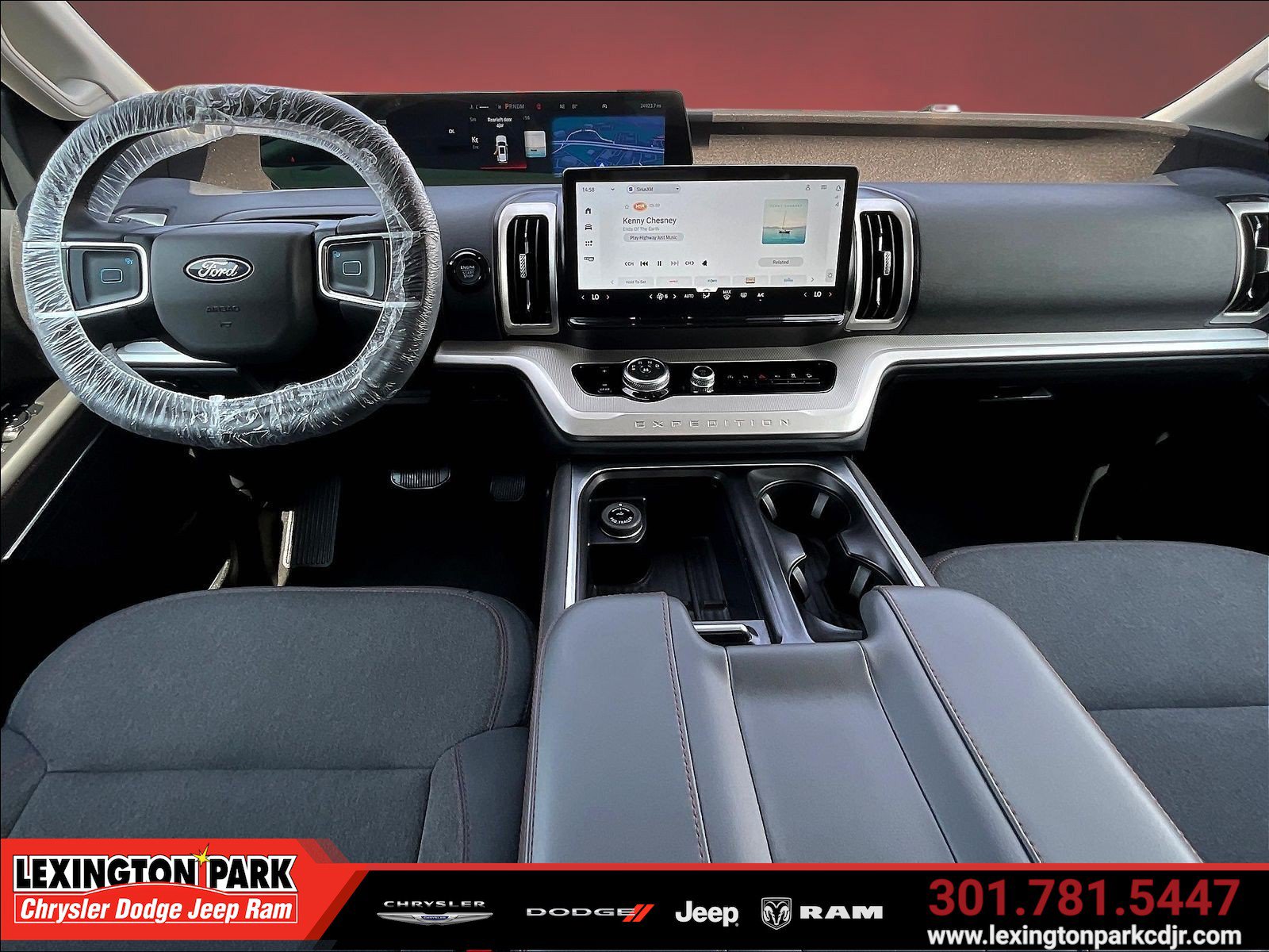 Used 2025 Ford Expedition Max Active AWD/4WD image 7