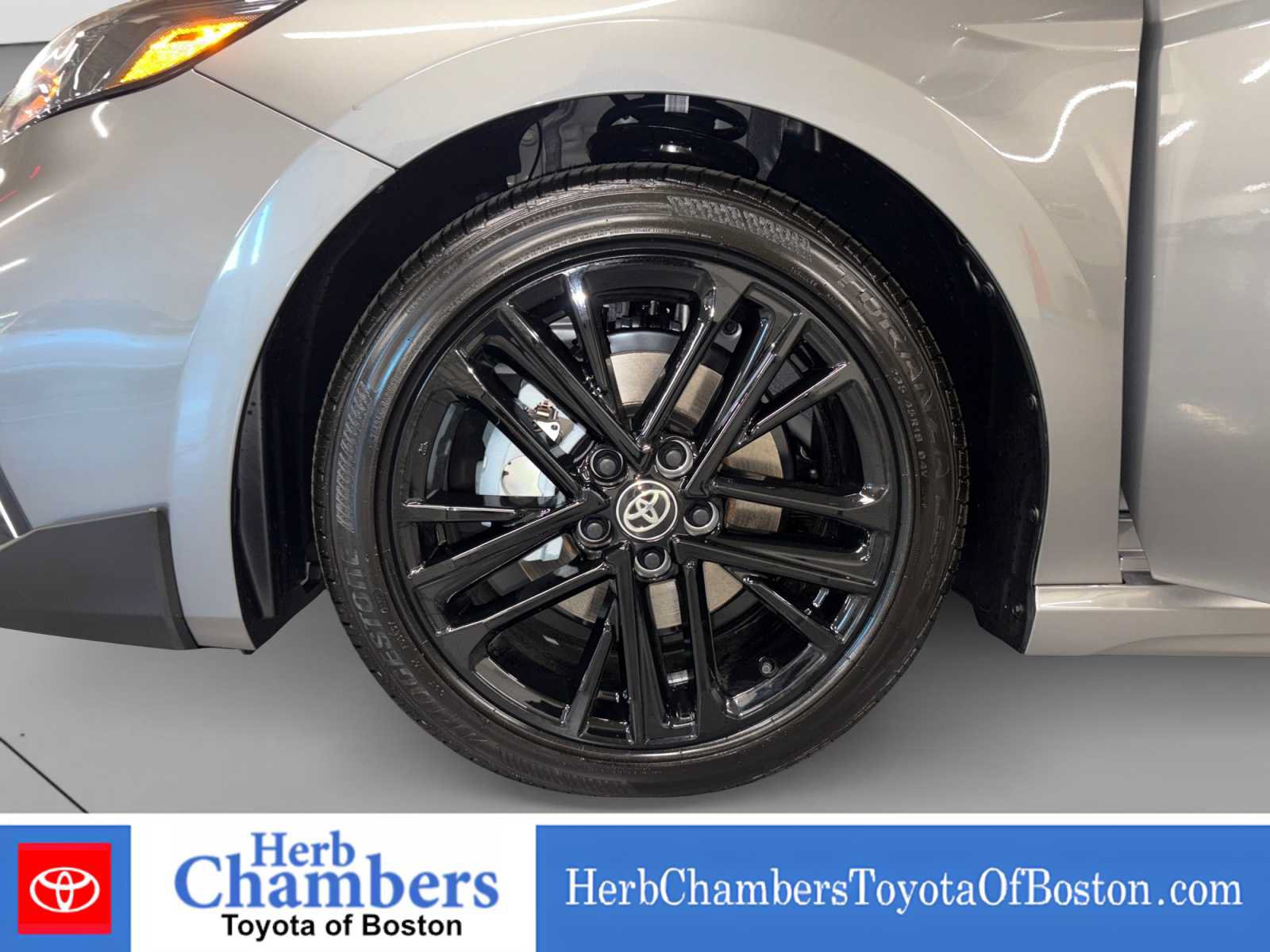 Used 2026 Toyota Camry SE FWD image 9
