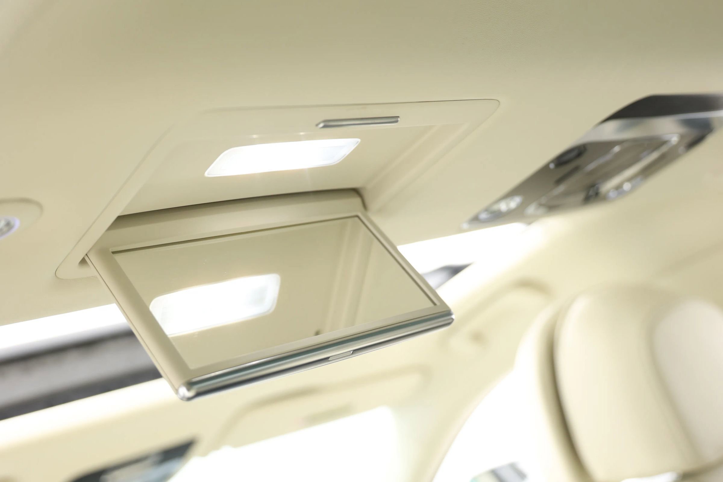 Used 2020 Bentley Flying Spur W12 w/ First Edition Specification image 95