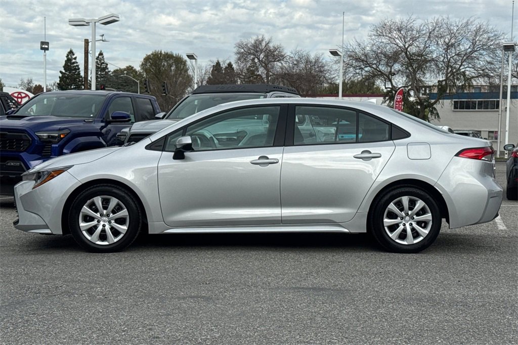 Certified 2025 Toyota Corolla LE image 6