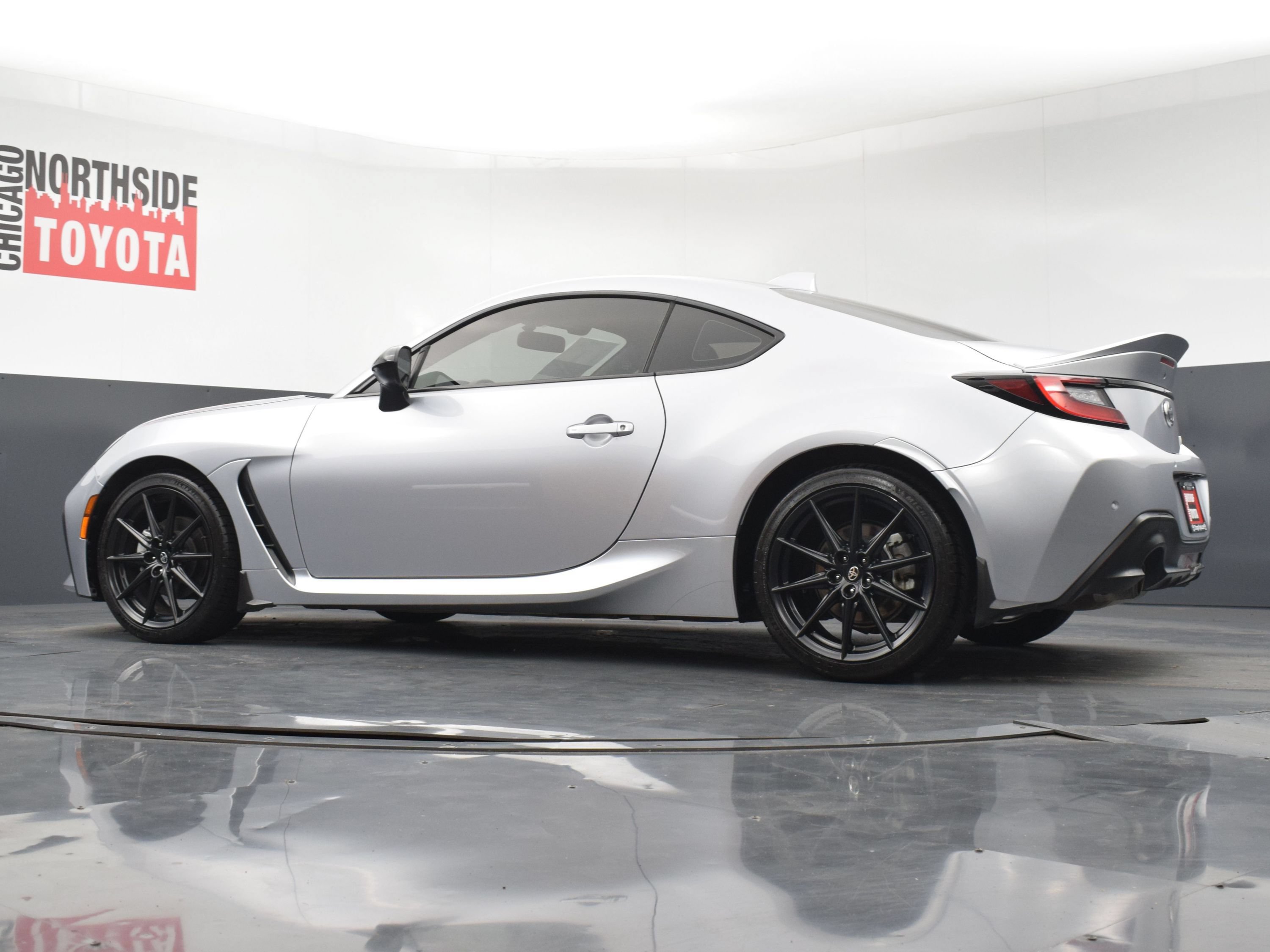 Used 2024 Toyota GR86 Premium RWD image 27