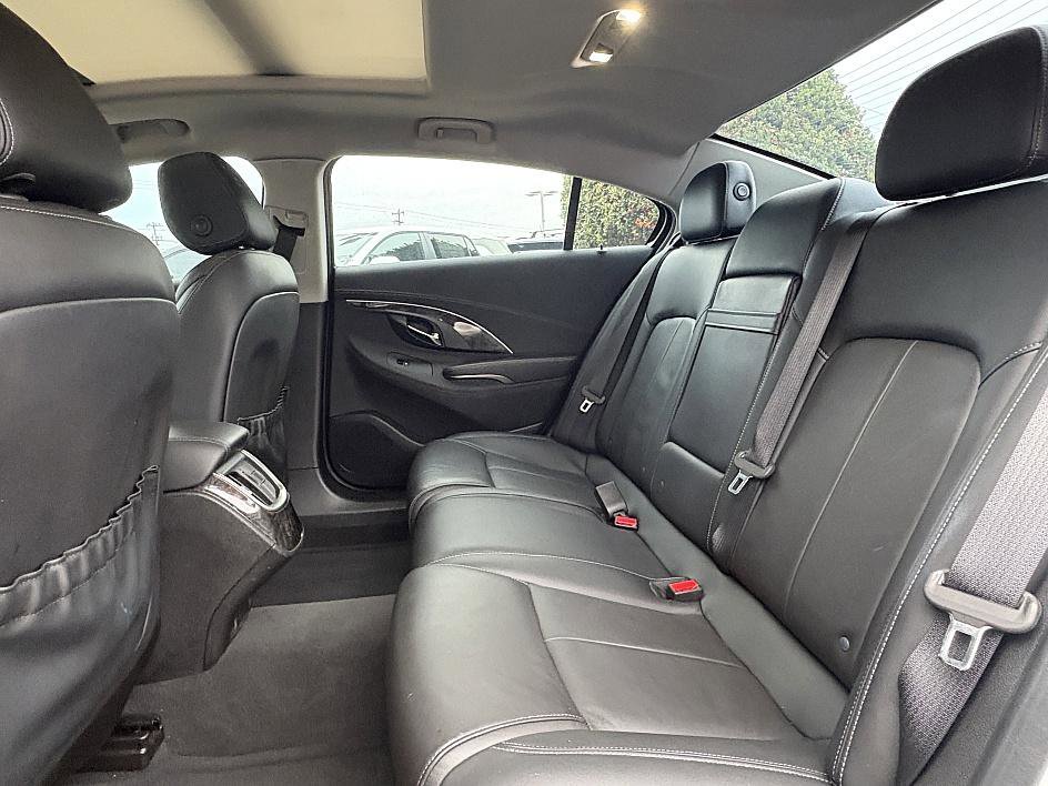 Used 2015 Buick LaCrosse Leather image 10