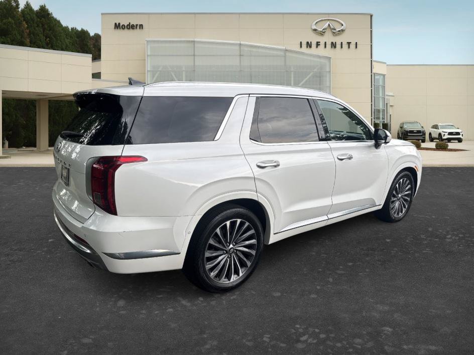 Used 2024 Hyundai Palisade Calligraphy FWD image 5