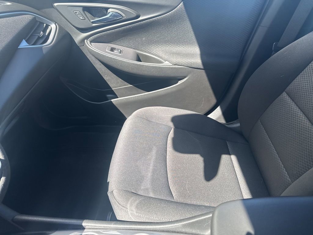 Used 2023 Chevrolet Malibu RS FWD image 14