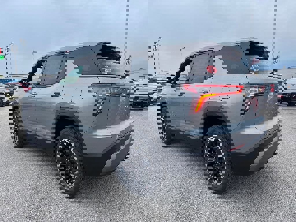 New 2026 Chevrolet Equinox LT w/ Safety and Technology Package image 4