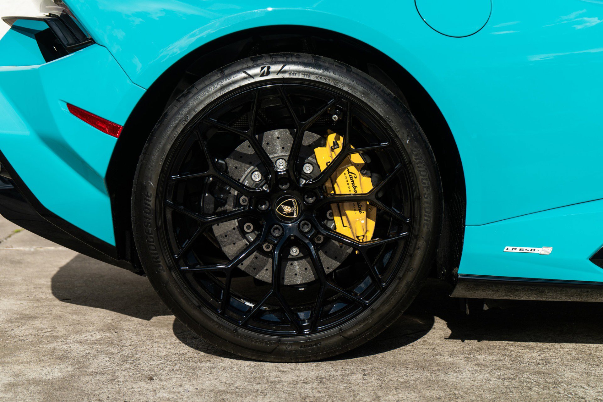 Used 2023 Lamborghini Huracan Tecnica RWD image 34
