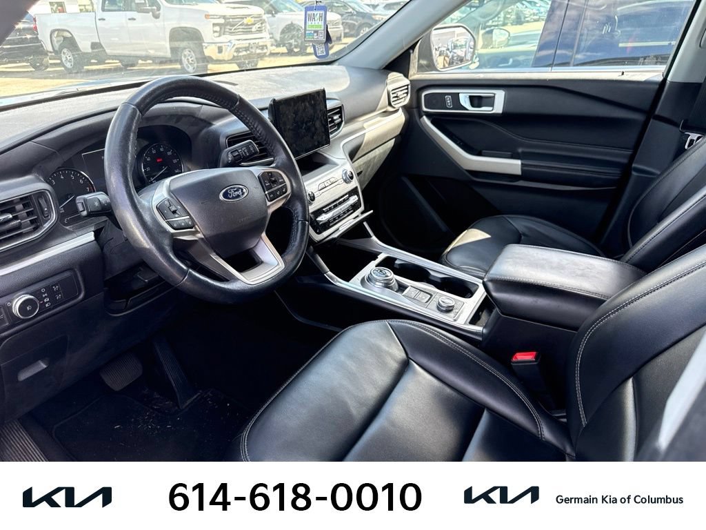 Used 2022 Ford Explorer XLT w/ Equipment Group 202A AWD/4WD image 7