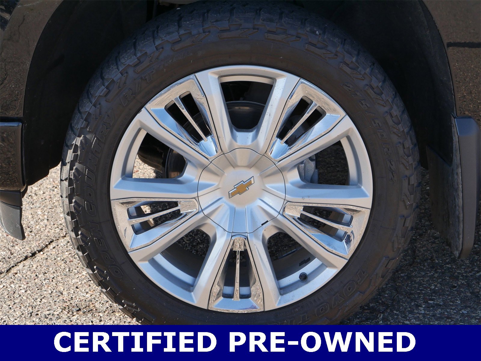 Used 2023 Chevrolet Silverado 1500 High Country w/ High Country Premium Package image 9