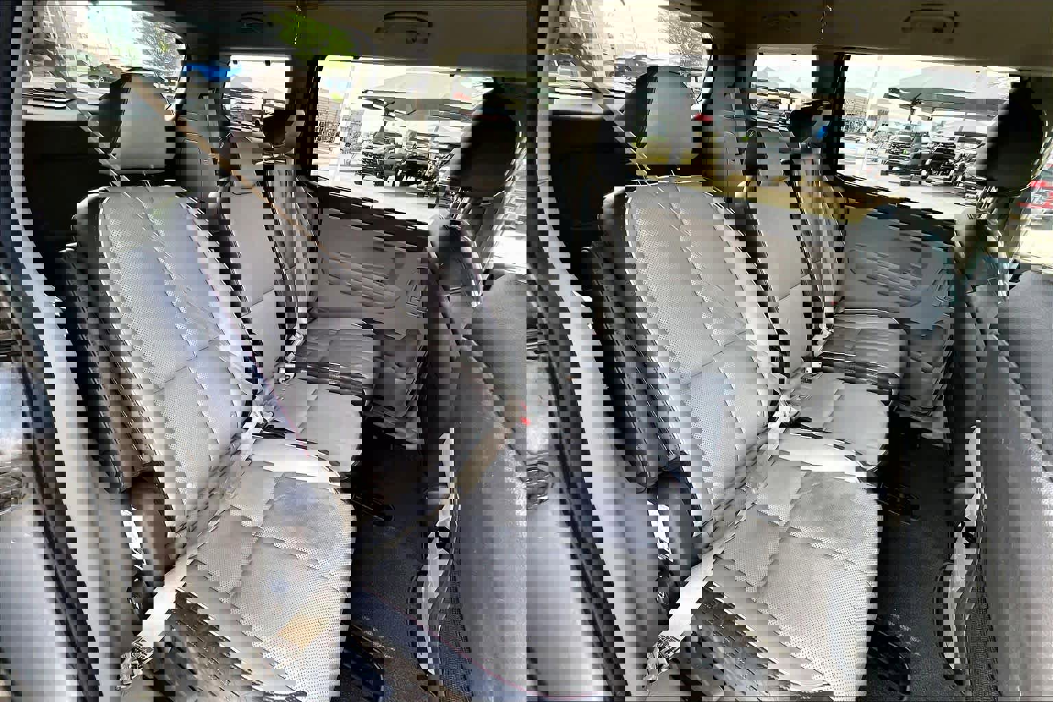 Used 2017 Kia Sedona LX w/ LX Essentials Premium Package image 18