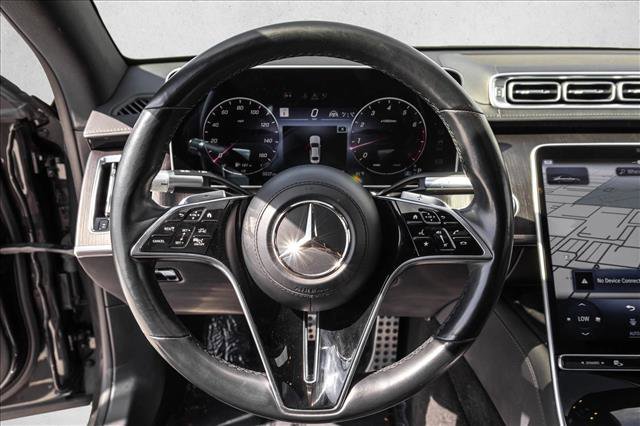 Used 2022 Mercedes-Benz S 500 4MATIC w/ AMG Line Package image 16
