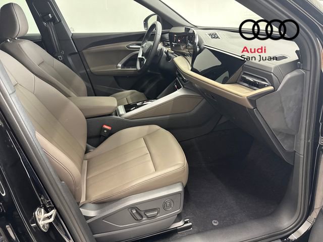 Used 2025 Audi Q5 Premium image 32