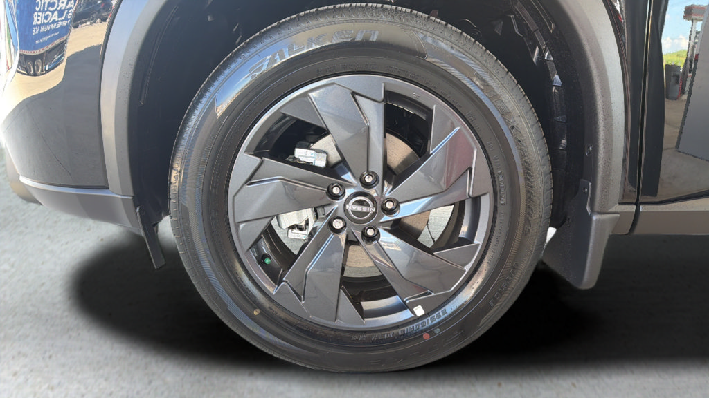 New 2026 Nissan Rogue SV FWD image 26