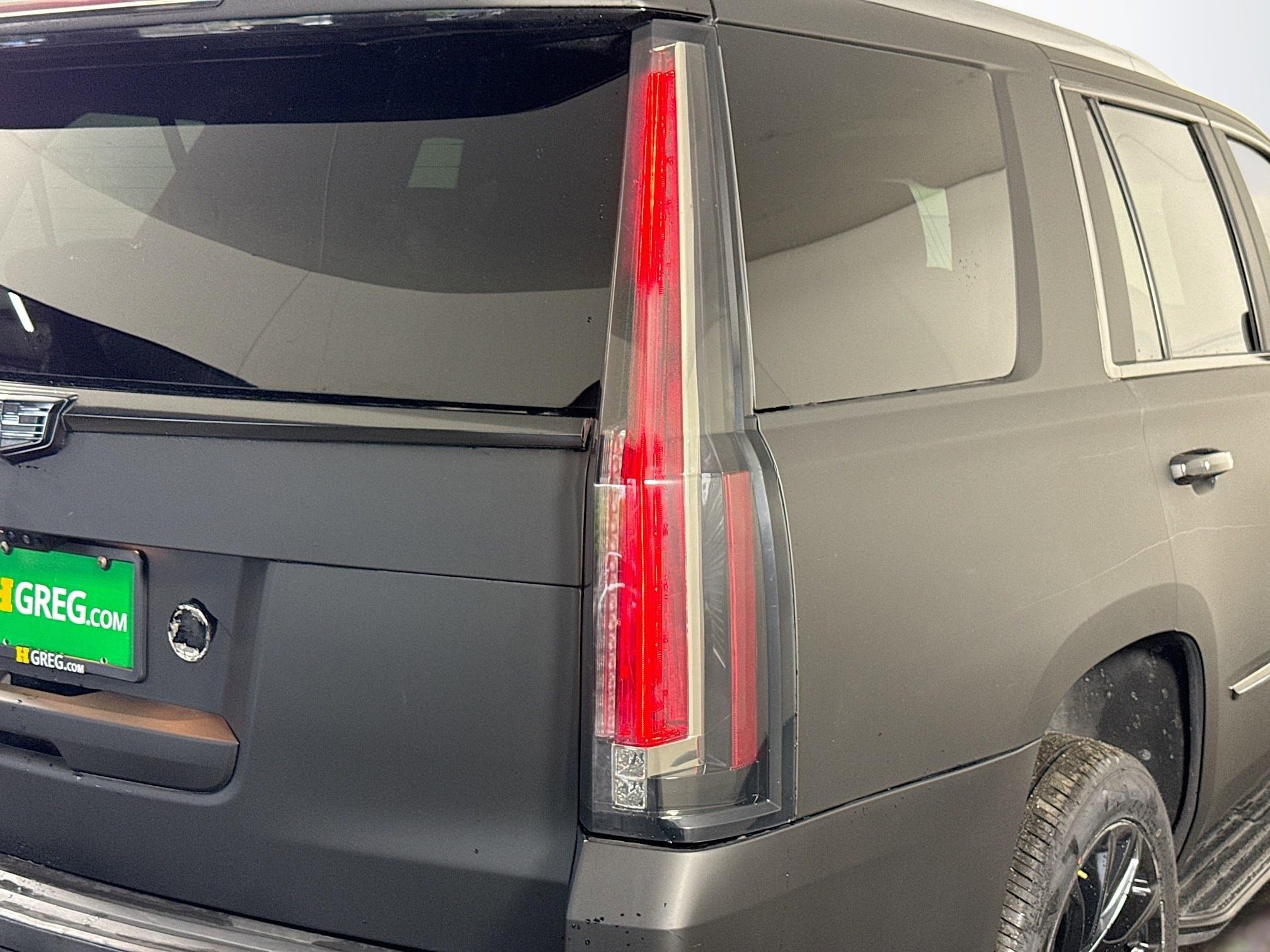 Used 2018 Cadillac Escalade Luxury image 33