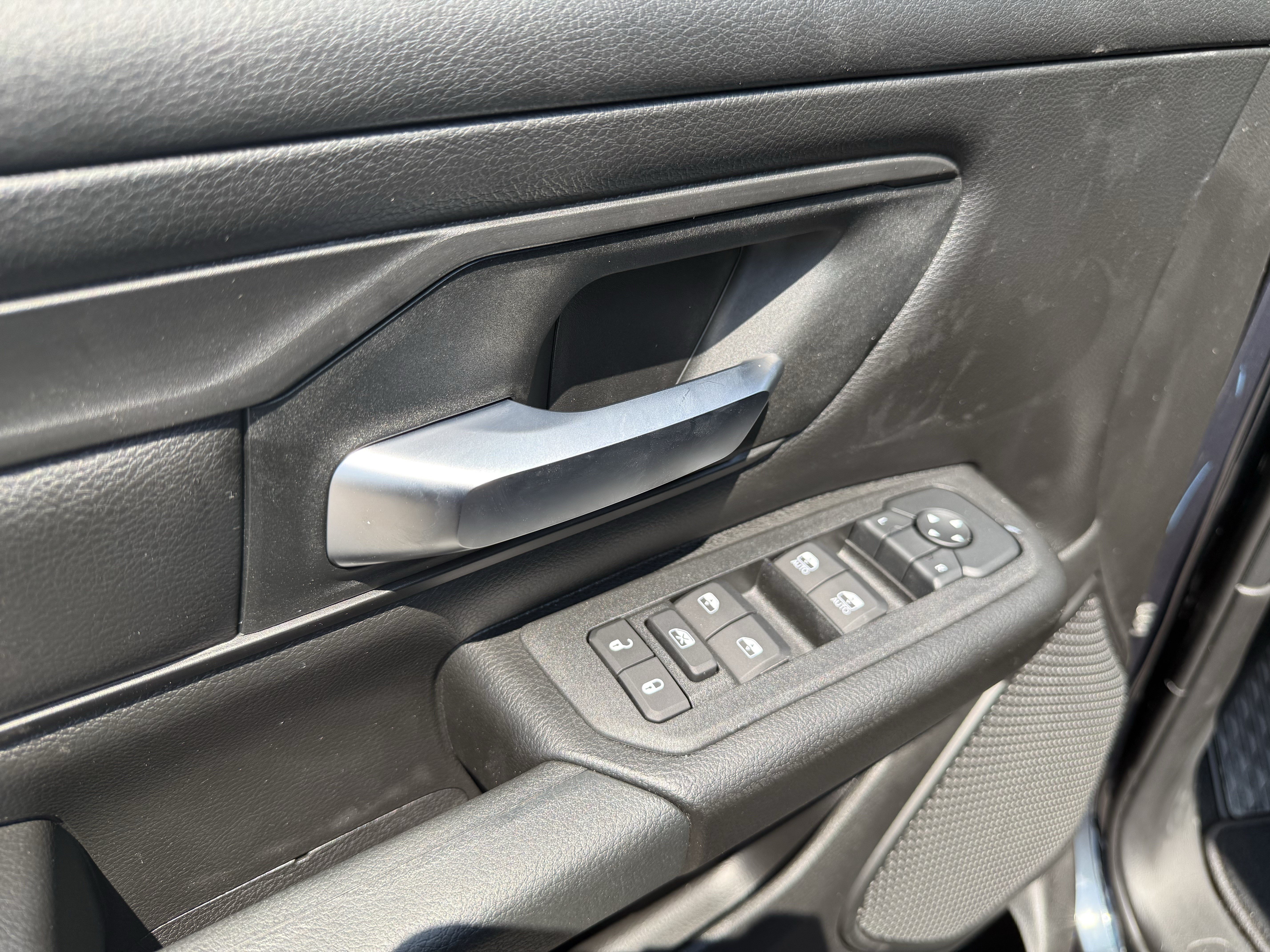 New 2026 RAM 1500 Express RWD image 15