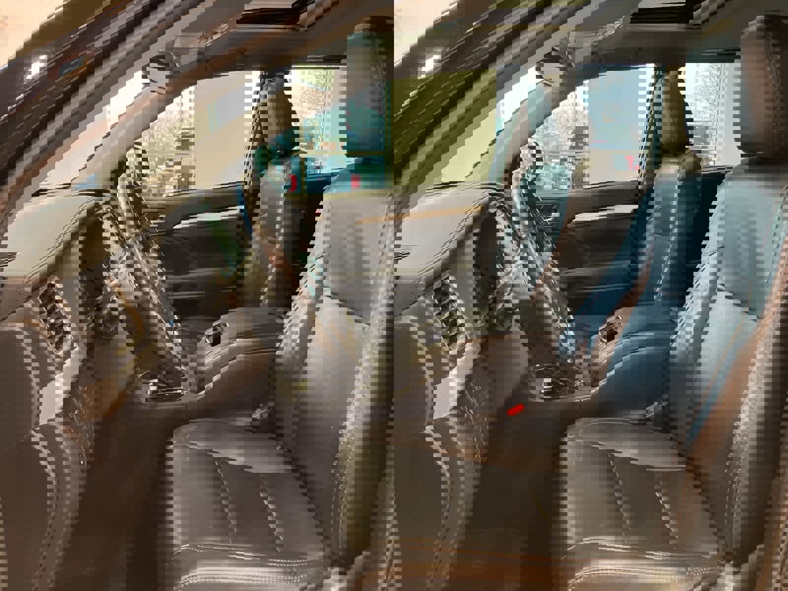 Used 2019 Toyota Highlander XLE image 12