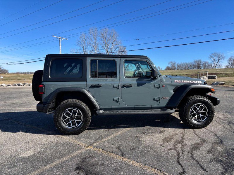 Used 2025 Jeep Wrangler Unlimited Rubicon w/ Convenience Group image 6