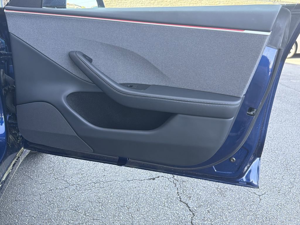 Used 2024 Tesla Model 3 Standard Range image 8